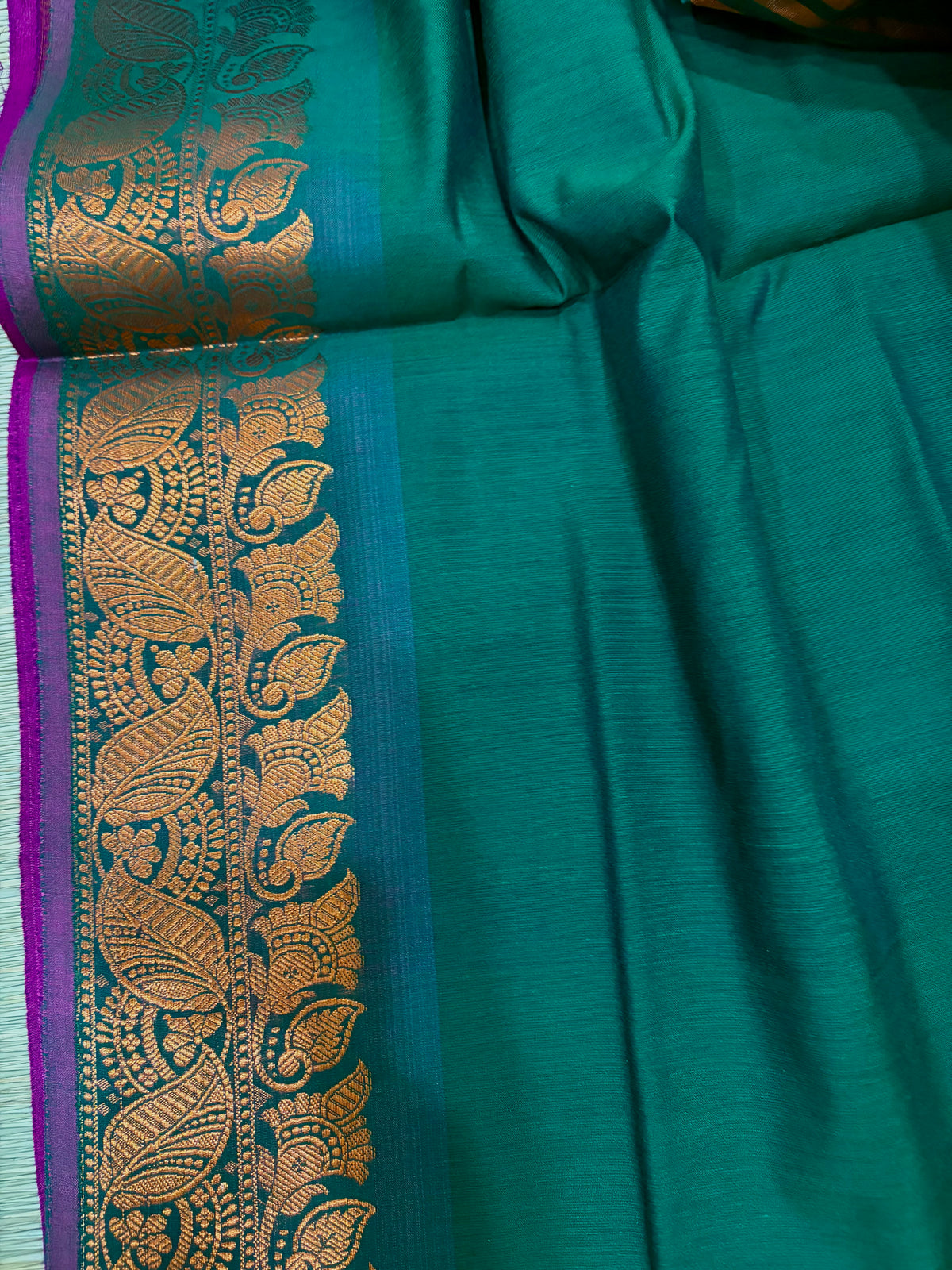 Teal-Laal- Teal Blue & Red Maheshwari Cotton Saree