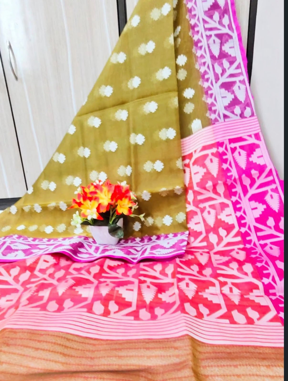 Muslin Jamdani Dual colour(Pink and Green)