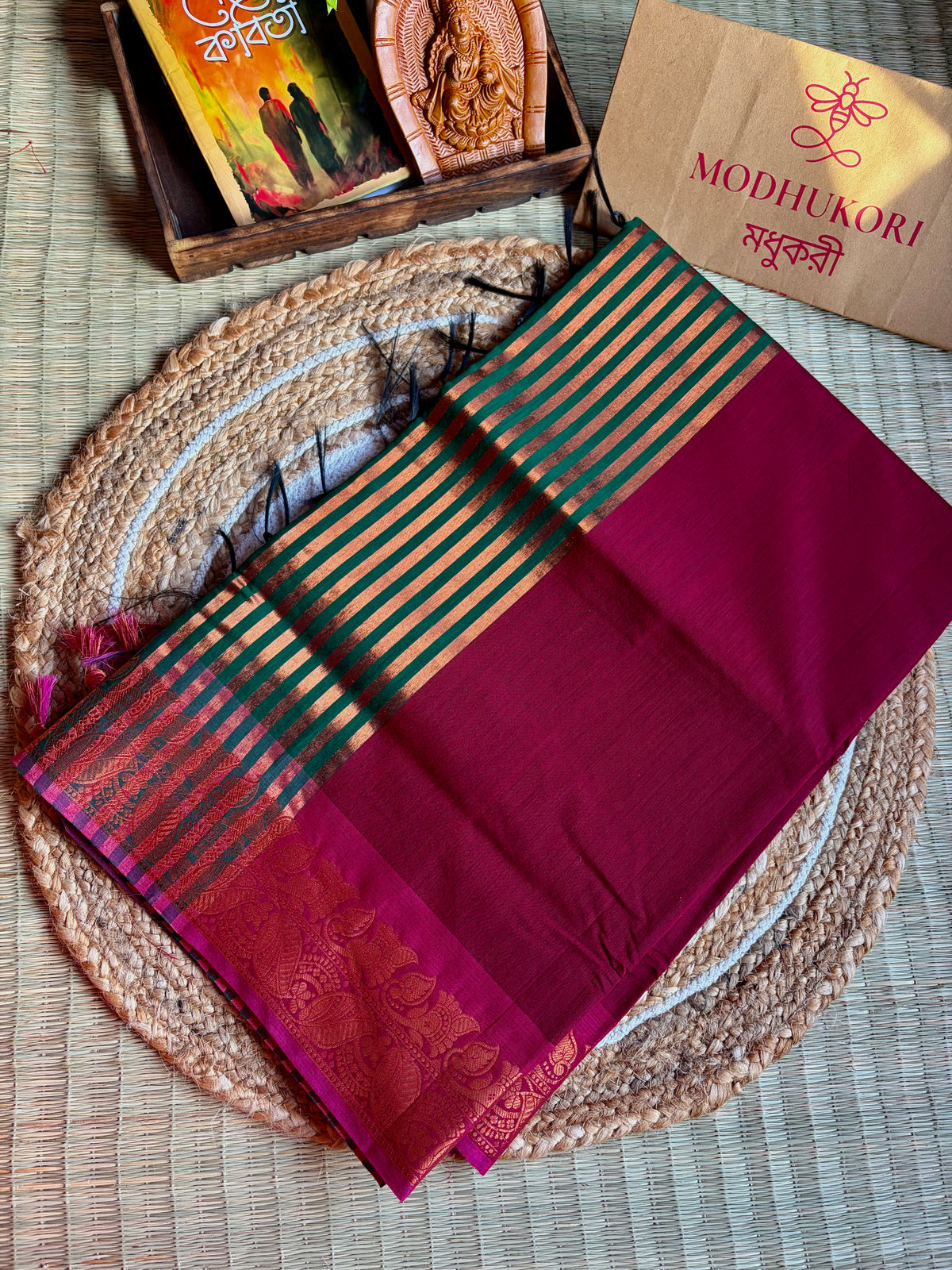 Haara- Laal- Green & Red Maheshwari Cotton Saree